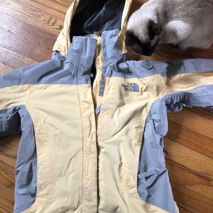 Women’s Northface jacket